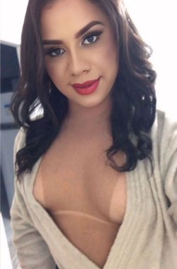 Polly Cavalona - Acompanhante Travesti / Transex em Aracaju - SE